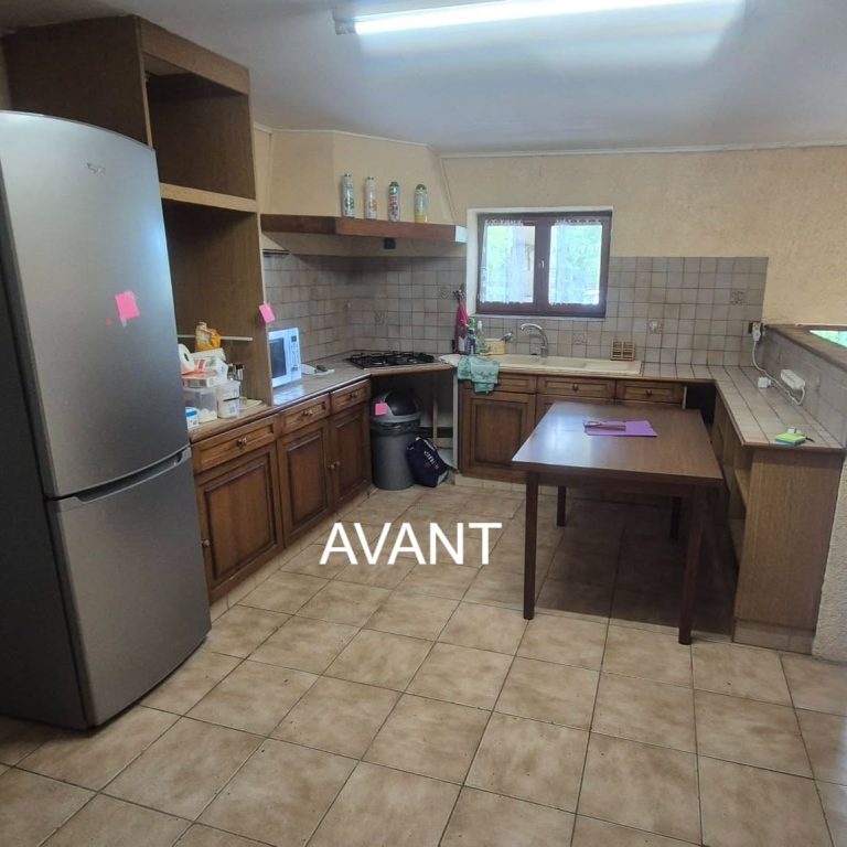 Avant 1 b